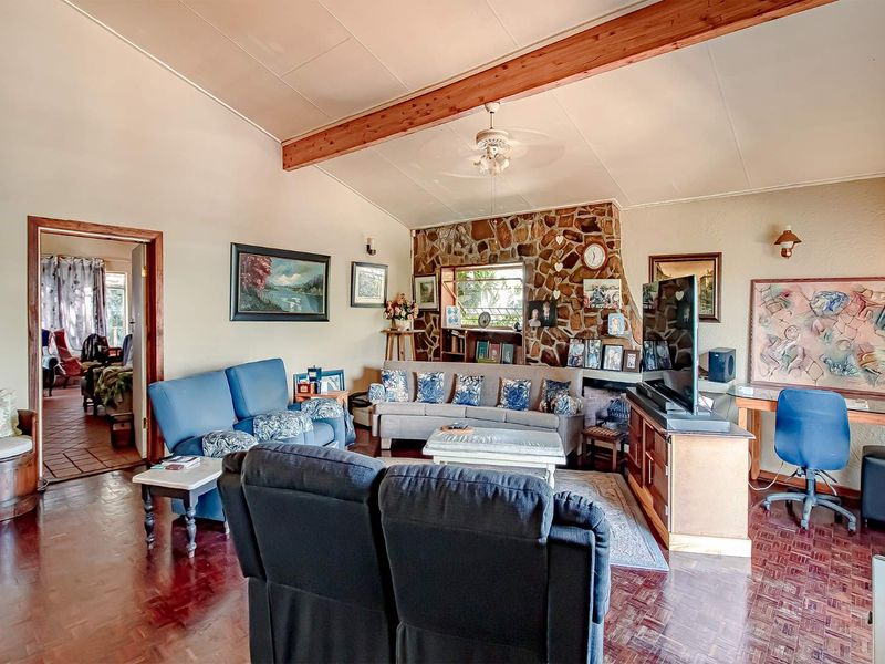 Charm and Possibility... - Photo 4