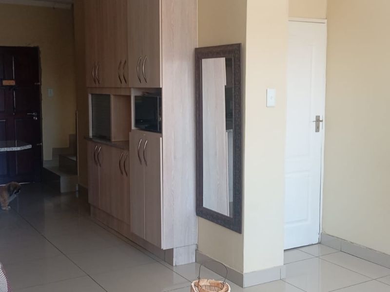 Two bedroom Townhouse in Mayberry Park - Photo 4