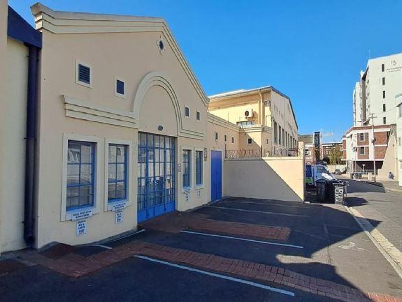 193m2 TO LET HIGHLY VISIBLE, DRIVE-IN ACCESS : RETAIL / OFFICE / WAREHOUSE / - Photo 6