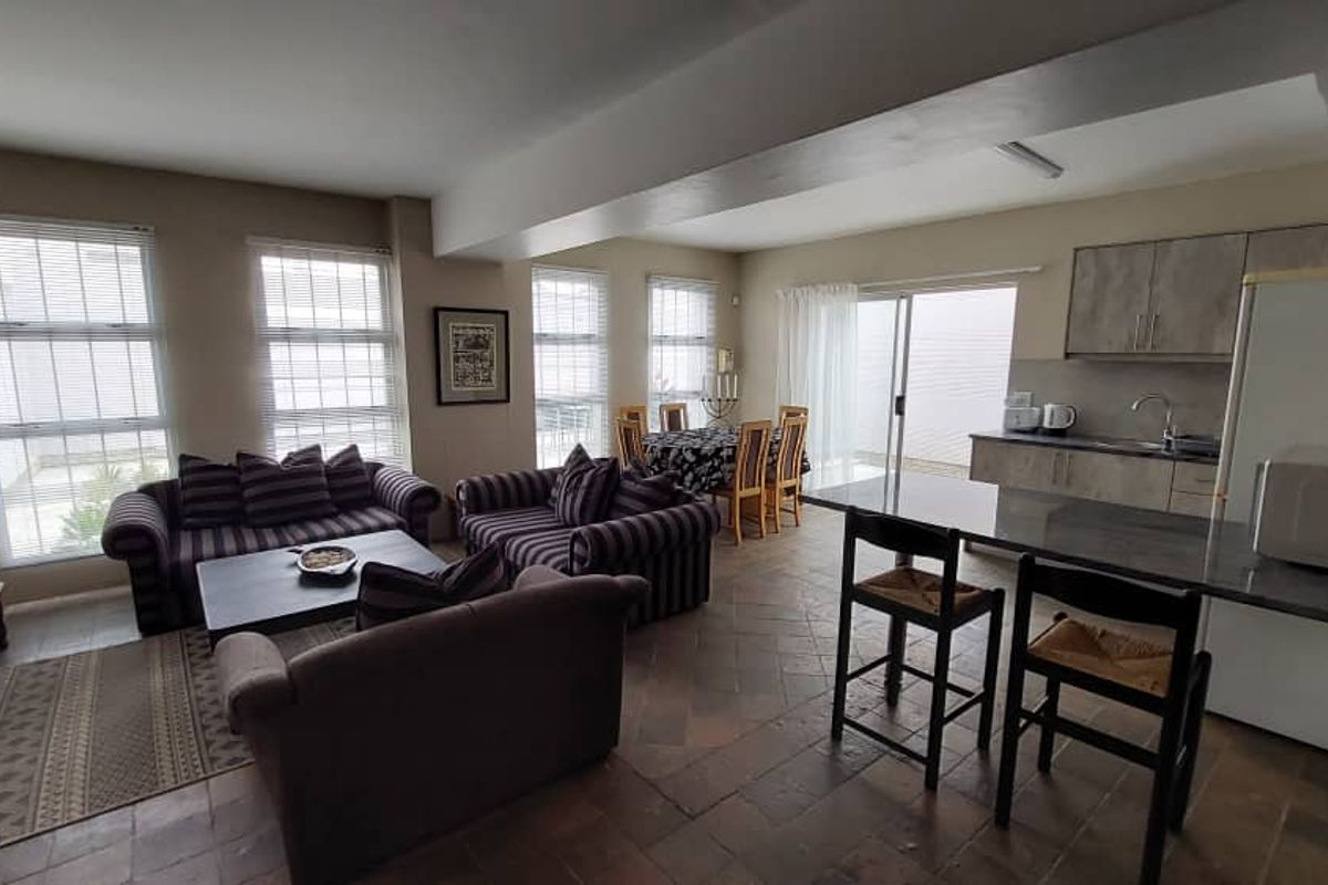 FOR RENT:  AVAILABLE AS FROM 8 APRIL 2026 - SPACIOUS & VERSATILE 4-BEDROOM HOME, VINETA , SWAKOPMUND - Photo 2