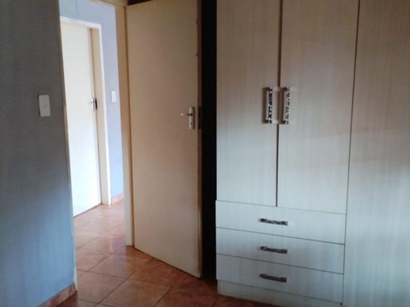 Spacious 2 Bedroom House for Rent in Gem 1 - Photo 10