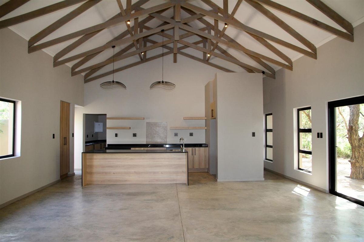 Make a move to the Lowveld bush. - Photo 4