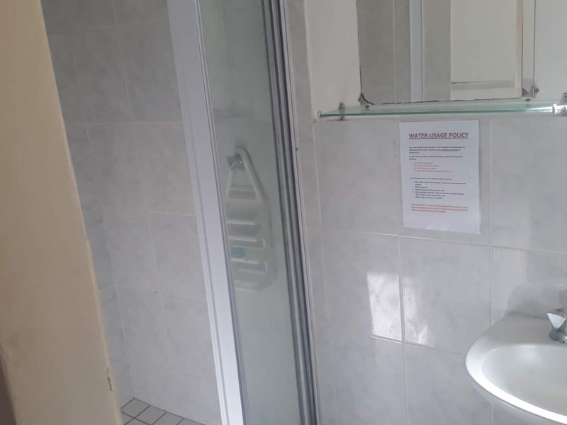 Male Student Accommodation - Summerstrand - Photo 9