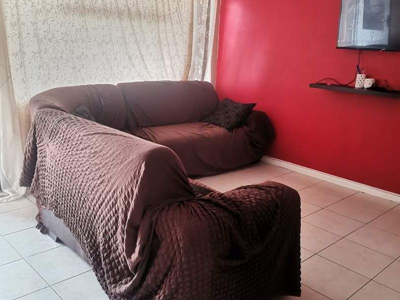 For sale  Spacious Townhouse for Sale in Walvis Bay - Photo 6