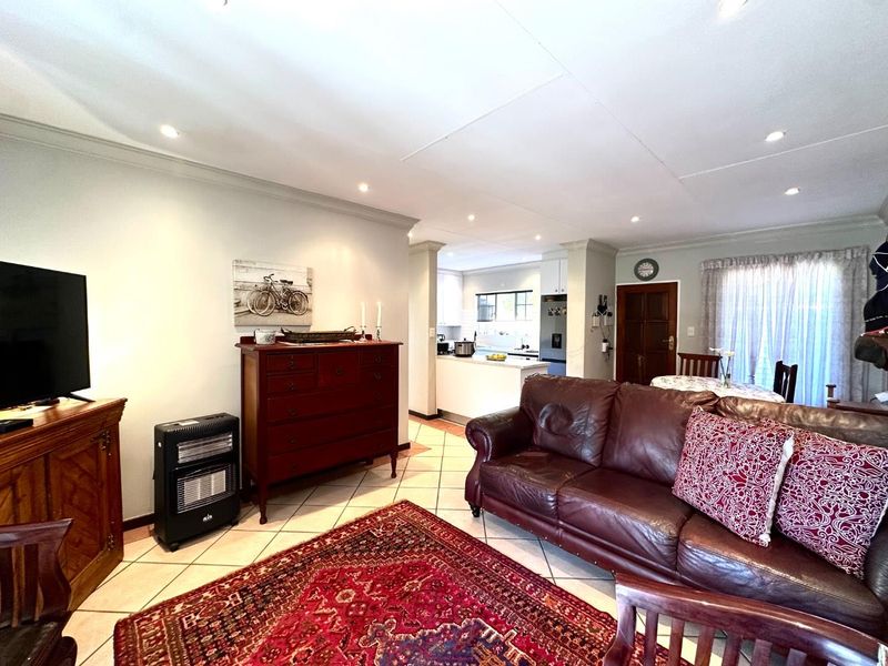 2 Bedroom Townhouse With A Private Garden - Photo 10