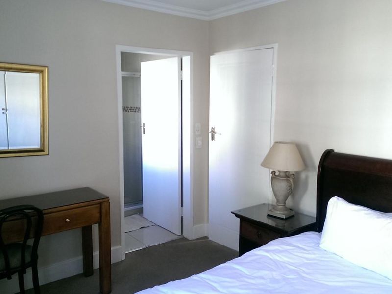 2 BEDROOM FURNISHED GARDEN TOWNHOUSE TO RENT IN MORNINGSIDE. - Photo 10