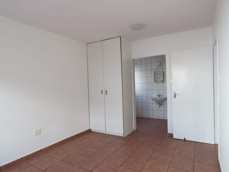 Spacious 4-Bed Unit in Secure Avis Complex – 135m2 of Comfort - Photo 4
