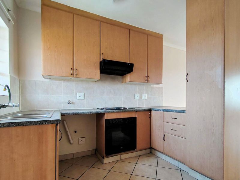 Perfect 2Bedroom 1st floor apartment! - Photo 4