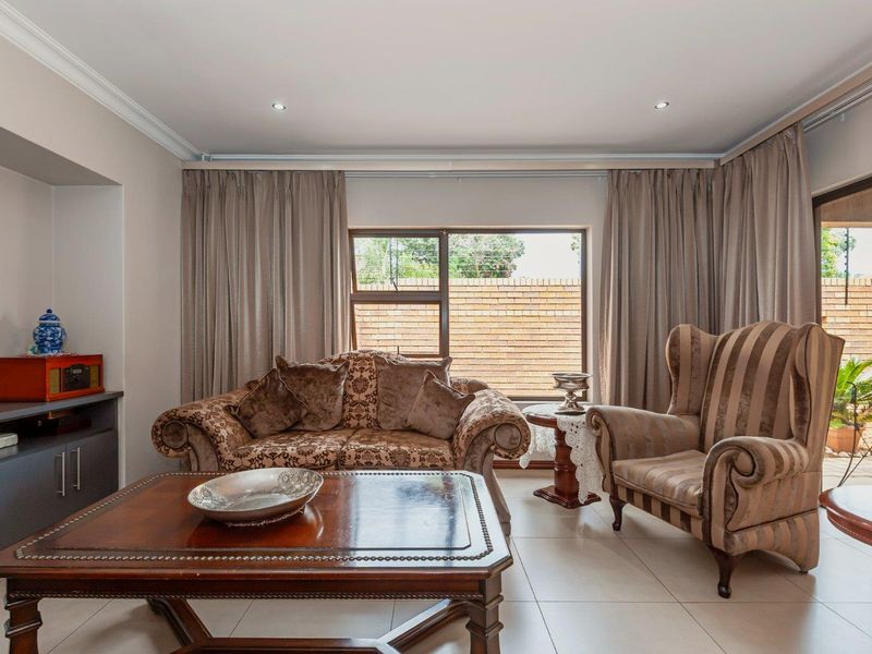 3 Bedroom House for Sale in New Redruth - Photo 4