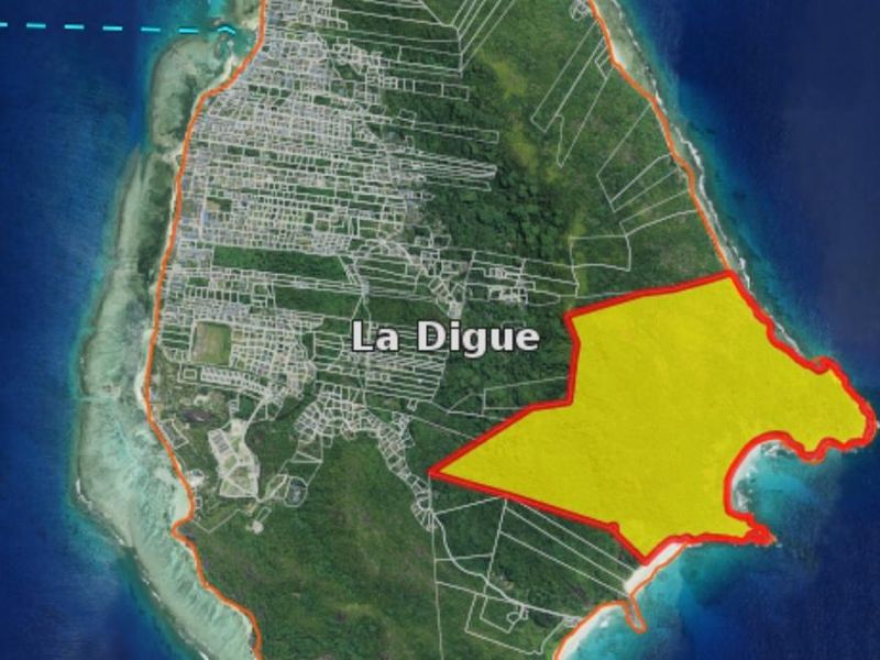 RARE & EXCEPTIONAL DEVELOPMENT OPPORTUNITY - LA DIGUE - Photo 7