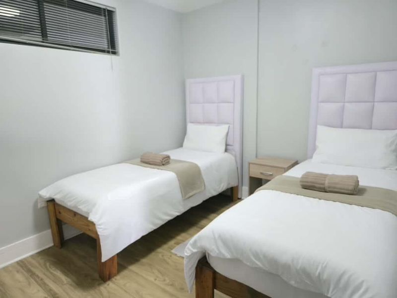 Comfortable living space - Photo 9