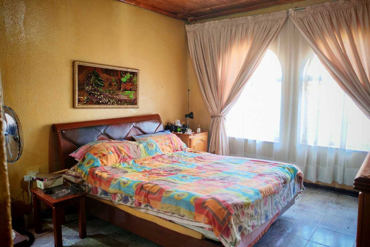 Perfect Family Retreat with Income-Generating Unit! - Photo 4