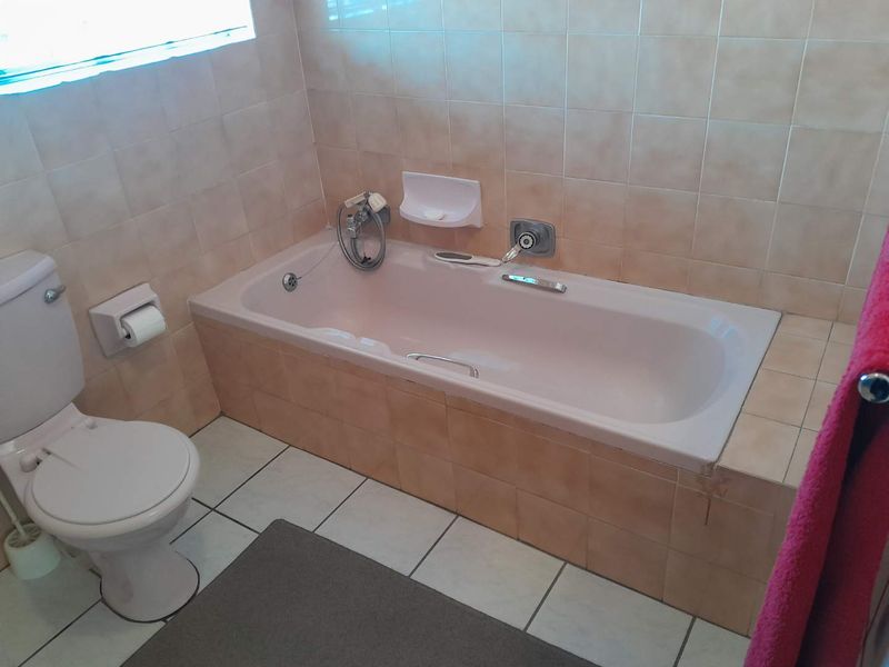 3 Bedroom facebrick apartment for sale in New Redruth - Photo 9