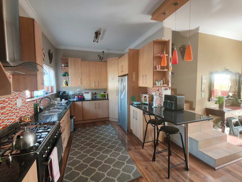 BEAUTIFUL DUAL HOMES ON A LARGE STAND FOR A BIG FAMILY - Photo 8