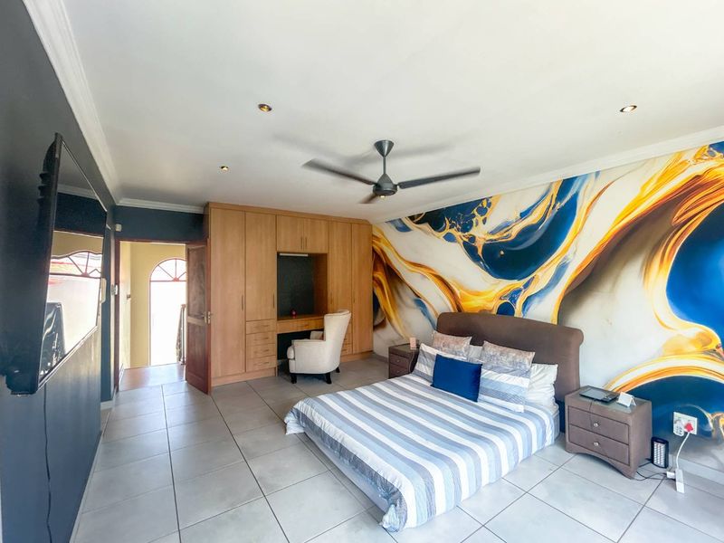 Back On The Market: Renovated Home in Secure Estate - Photo 2