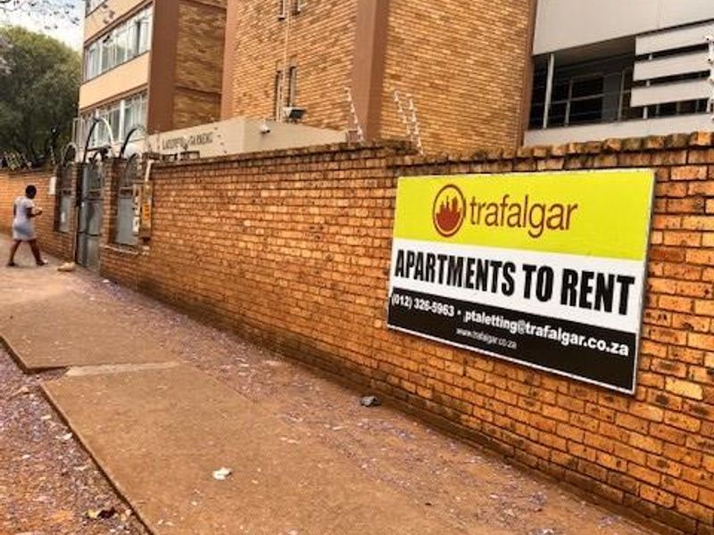 Charming Bachelor Apartments - Photo 2