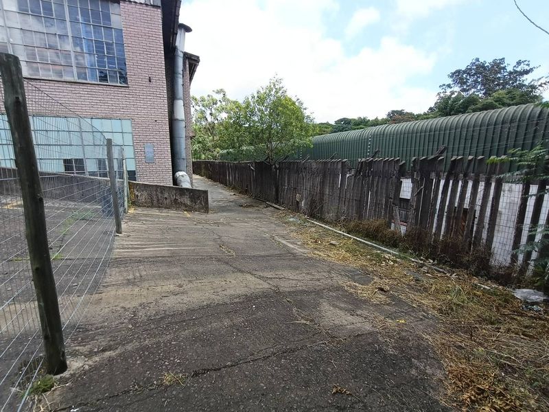 Warehouse | Stand alone |990m2 |  250 amps - Photo 2