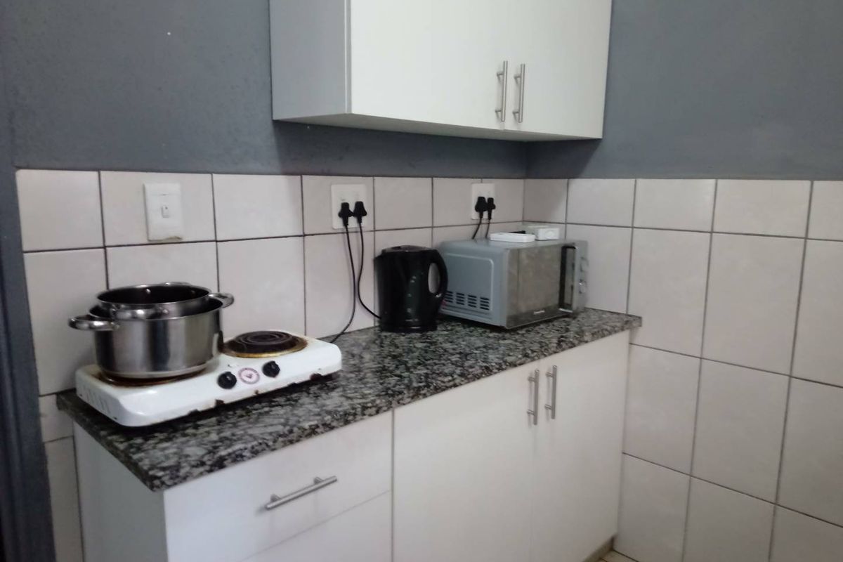 This will suit an investor! - Photo 2