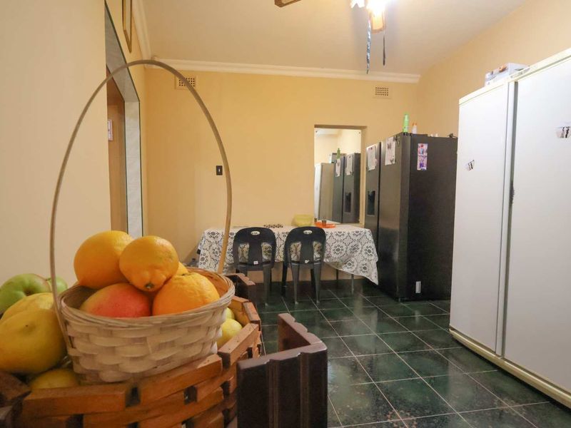 Spacious 4 Bedroom Family Home with Granny Flat – Prime Yellowwood Park Location - Photo 10