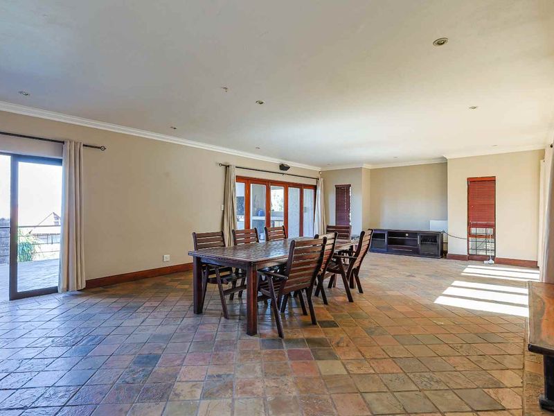 Modern 3-Bedroom Home in Secure Faerie Glen Estate - Photo 9