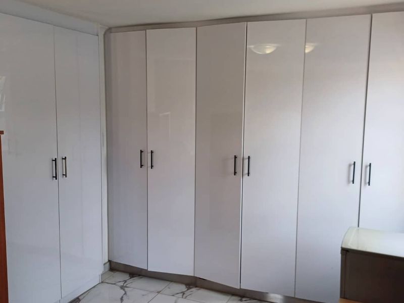 Three Bedroom Home for Sale in Thorn Valley - Photo 9