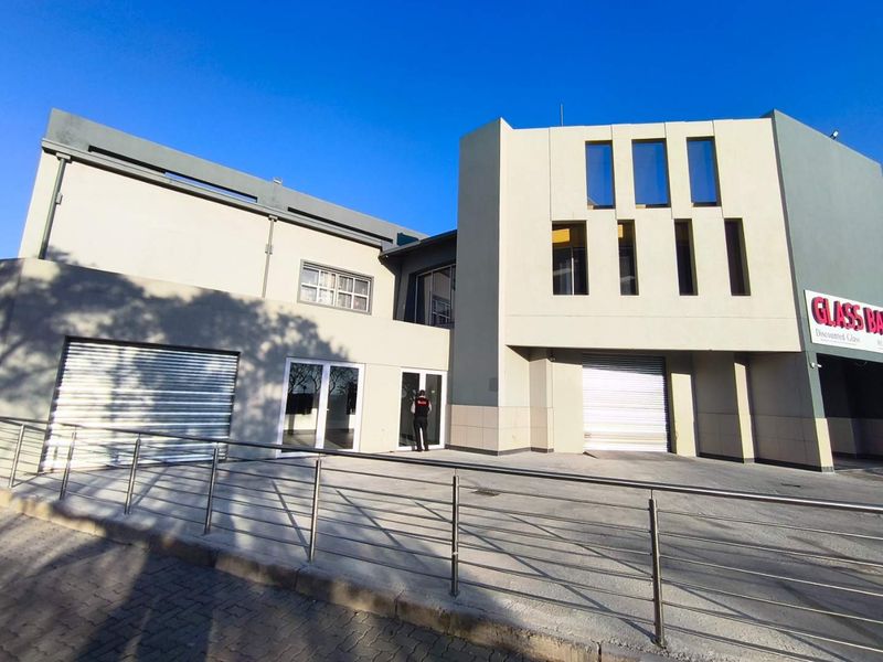 346m2 Retail Shop to Let in Midrand - Photo 3