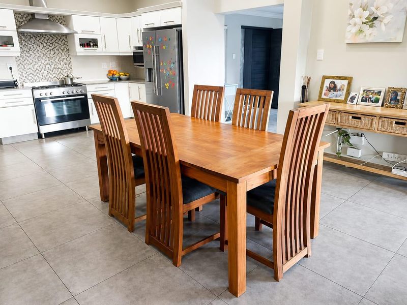 Modern 3 bedroom,2 bathroom House to Let - Photo 10
