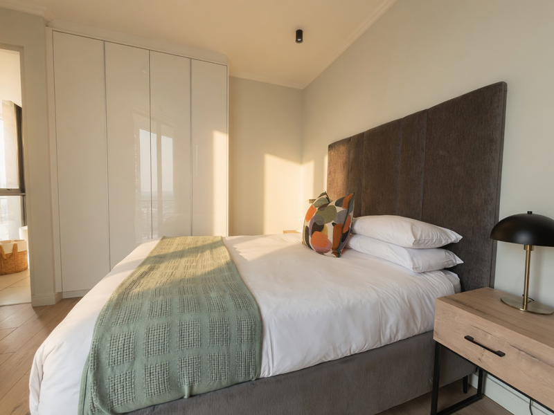Luxury living above the skyline, 2 bedroom apartment for sale at Ellipse Waterfall - Photo 9