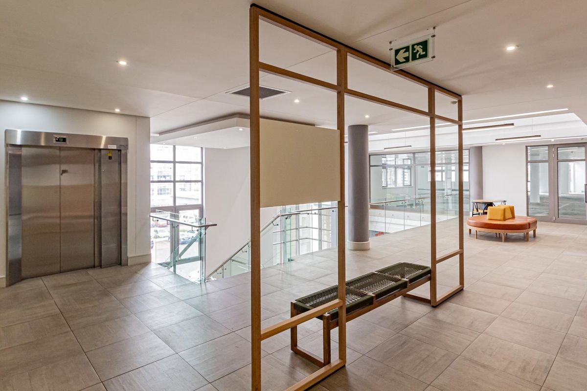 OFFICE SPACE TO LET IN MAXWELL OFFICE PARK. - Photo 4