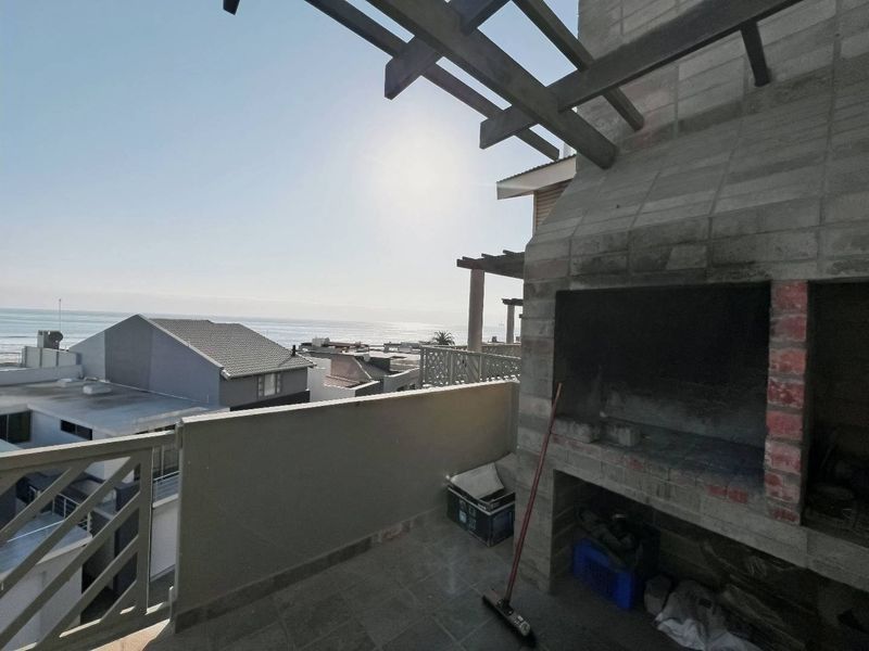 Stunning Sea Views - Photo 6
