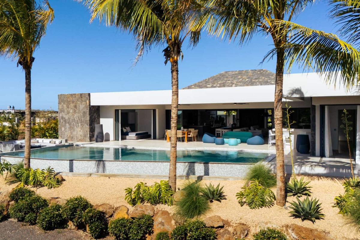 Exceptional Villa on Mont Choisy Golf - Photo 3