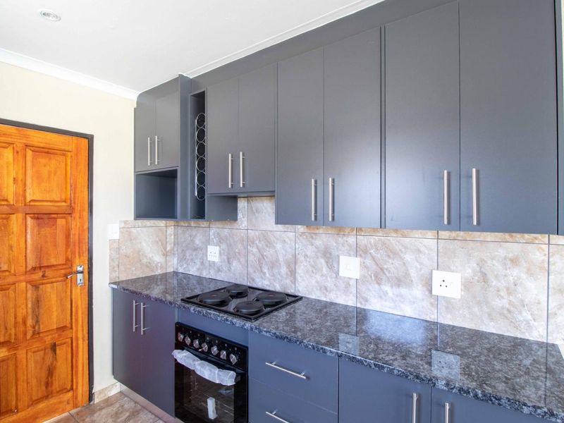 OFF PLAN NEW DEVELOPMENT, ALL COSTS INCLUDED, BUY DIRECT FROM THE DEVELOPER, FULL TITLE STANDS. NO DEPOSITS / 100% BONDS (dependent on client profile) (You may - Photo 4