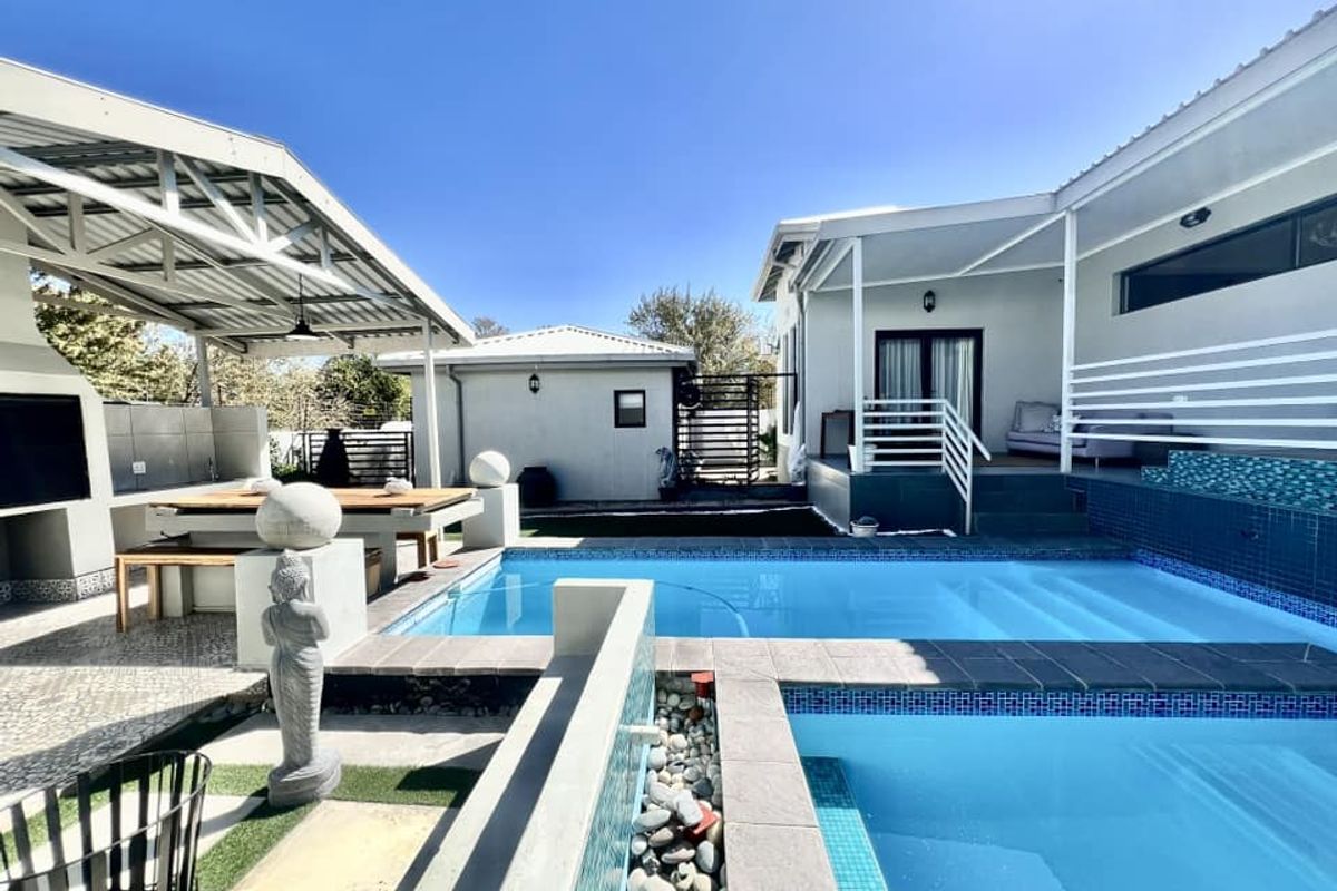 3 Bedroom House To Rent in Auasblick - Photo 2