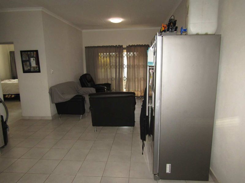 Lifestyle Living Lock Up And GO - Photo 5