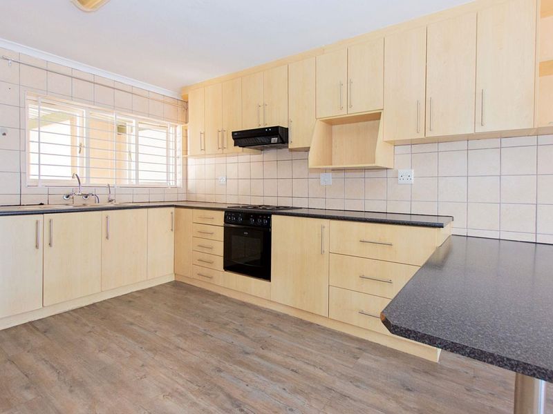 Victorian Style Property in Center of Town. - Photo 9