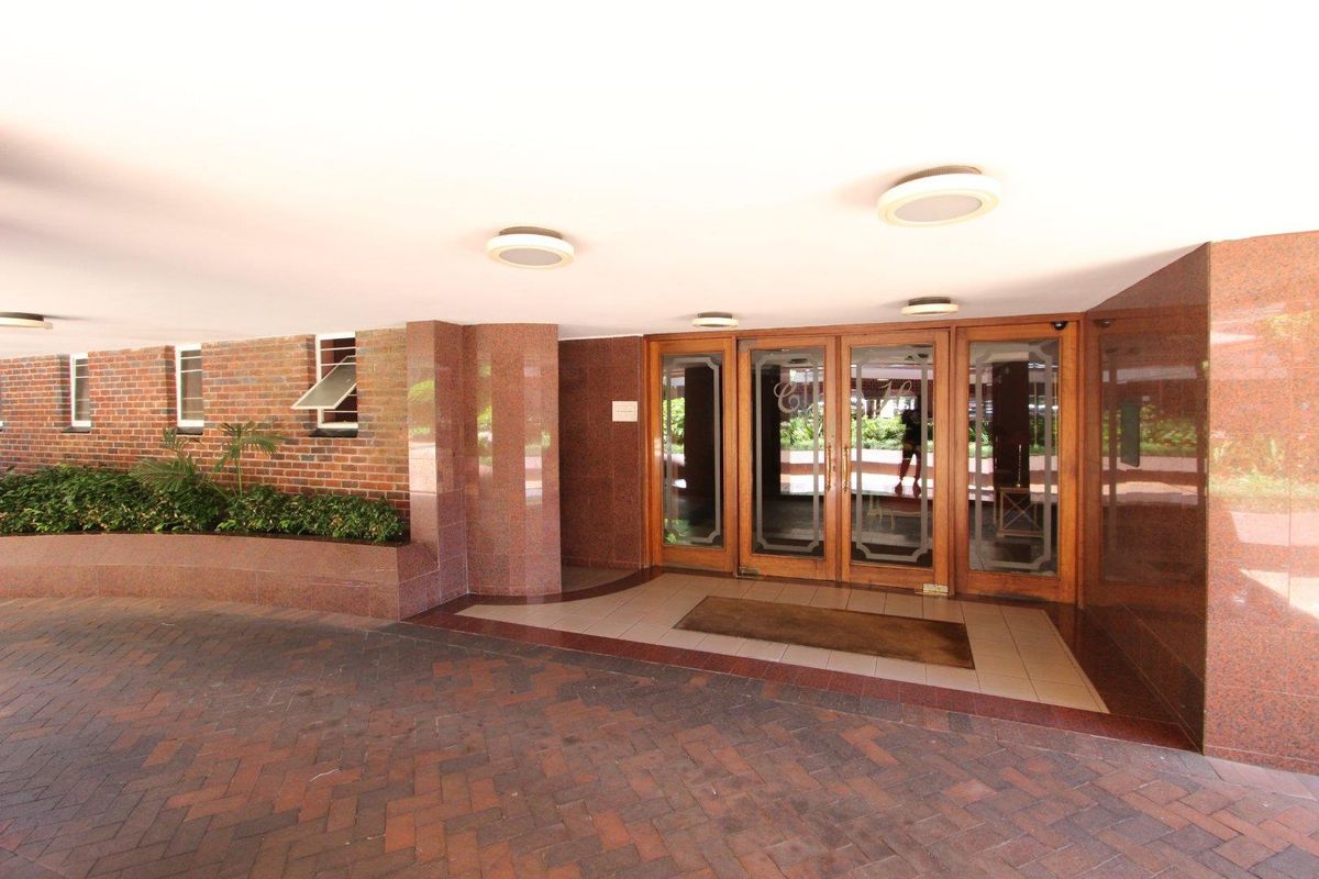 Urgent! Sought after complex Chelston Hall - Photo 4