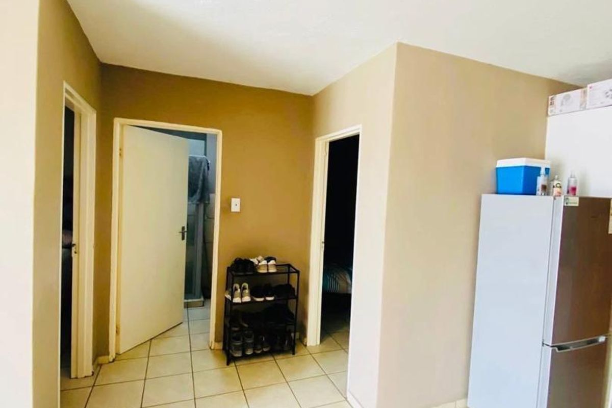 Two Bedroom Apartment For Sale In Otjomuise - Photo 5