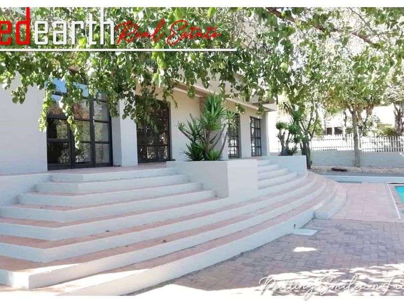 “A Feel Good Family Home Amongst Leafy Serenity” - Photo 2