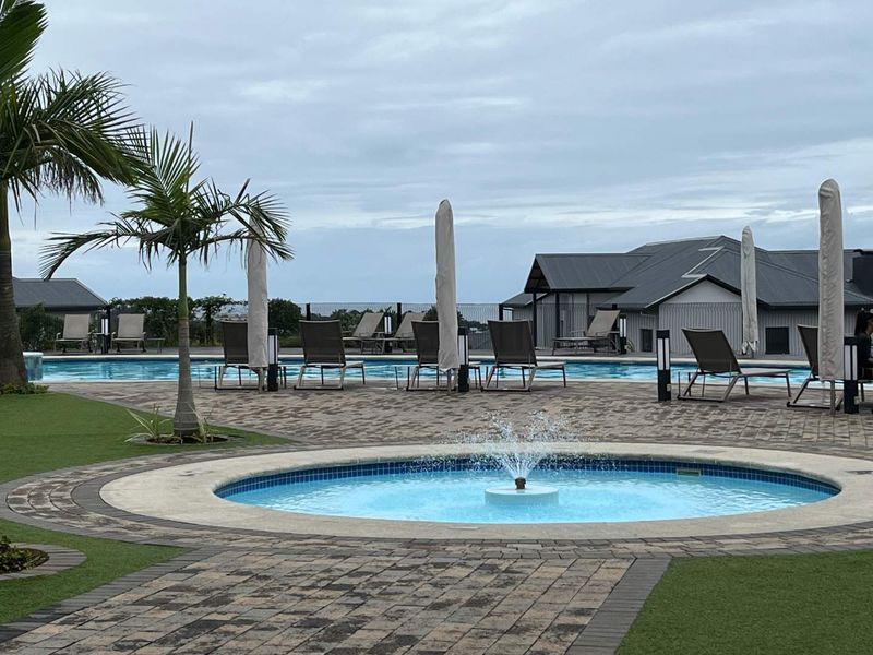 Situated in the highly sought-after Ballito Hills, this modern 3-bedroom apartment - Photo 2