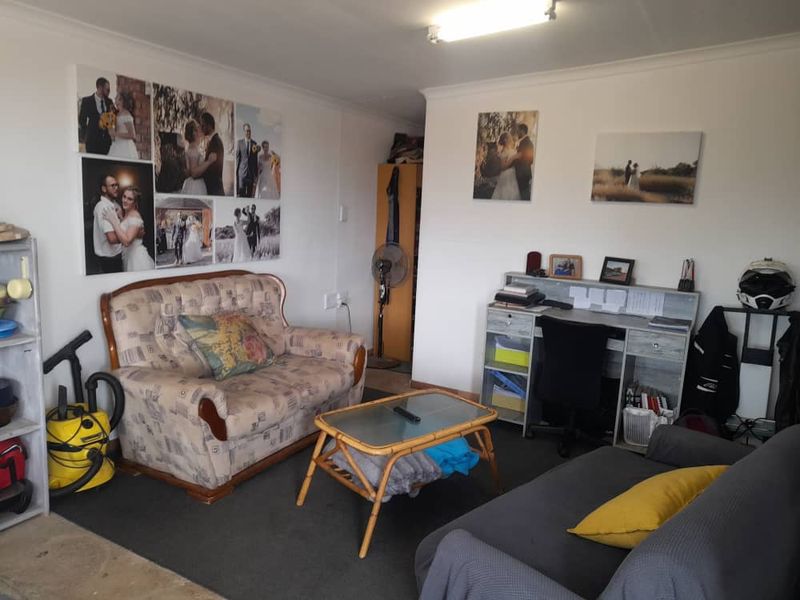 Spacious Property with multiple houses in Brakwater - Photo 10