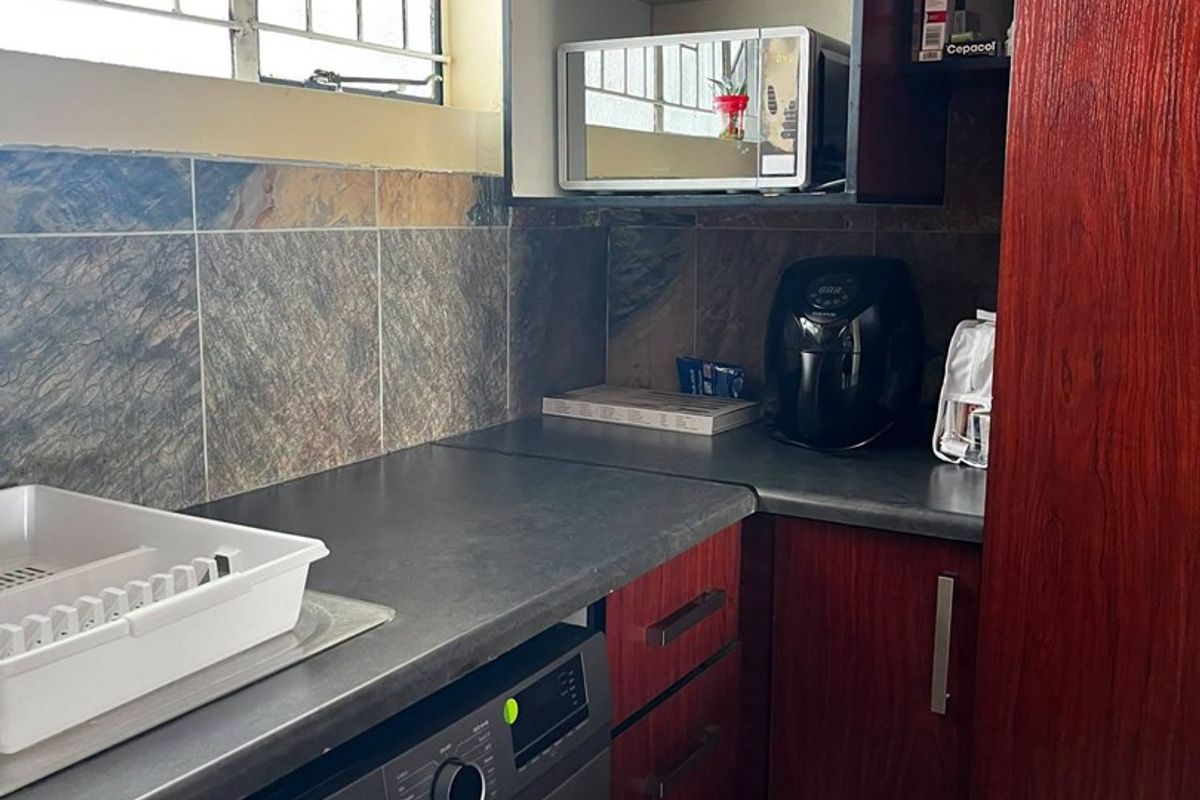 🔥 INVESTMENT OPPORTUNITY | KLEIN WINDHOEK 🔥 - Photo 2