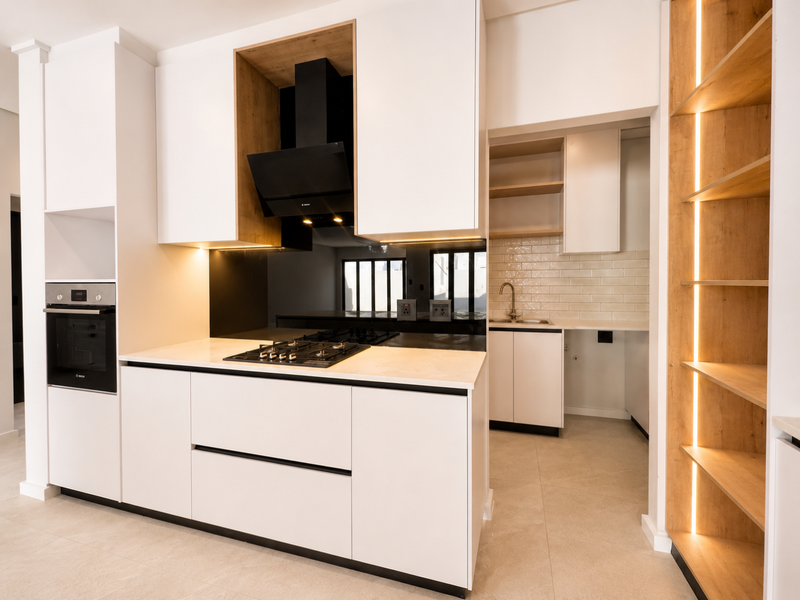 Bespoke 4 Bedroom Luxury Home with Designer Finishes in Sandown, Blouberg. - Photo 5