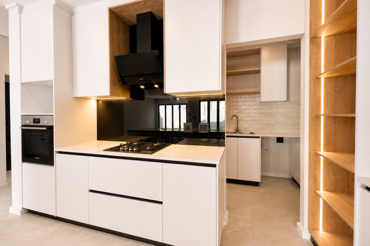 Bespoke 4 Bedroom Luxury Home with Designer Finishes in Sandown, Blouberg. - Photo 5
