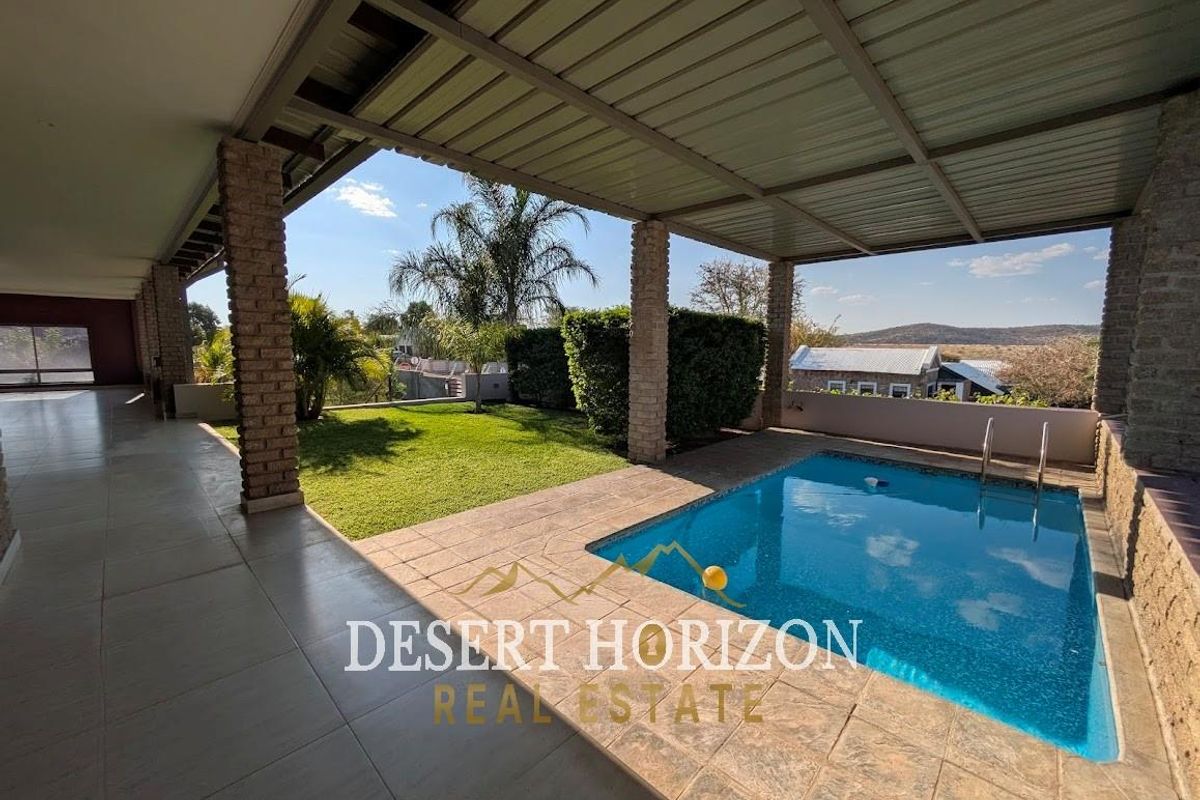 Namibia ,Outjo | 5 Bedroom House For Sale - Photo 2