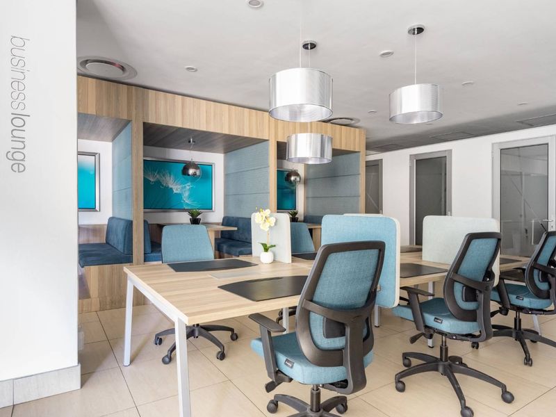 Find a dedicated desk in Regus Club Place - Photo 1