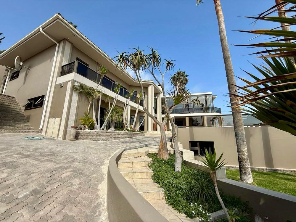 House seen from the entrance gate