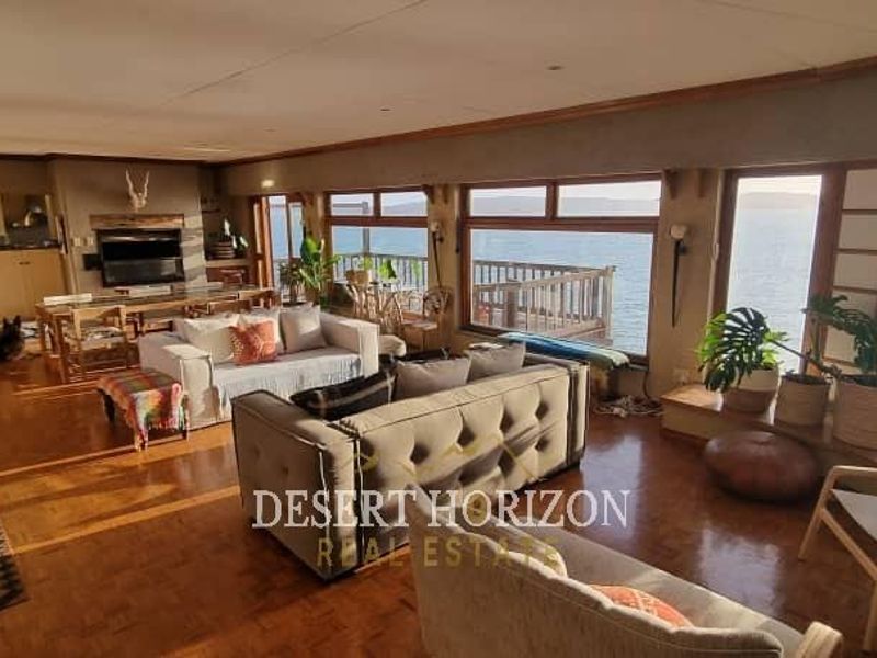 Lüderitz | Beautiful 5-Bedroom Seafront Home with a Unique Rock-Embedded Swimming Pool -Perfectly Blending with the Ocean Horizon - Photo 3