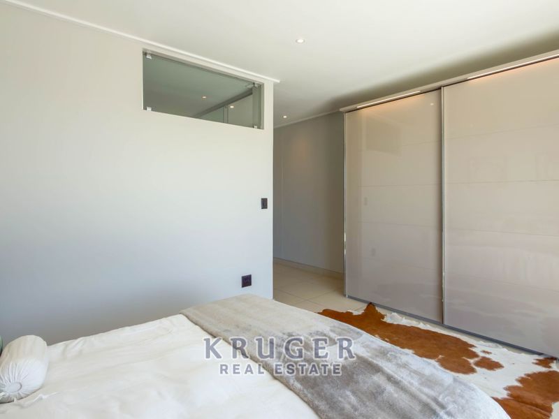 EXCLUSIVE OCEANFRONT PENTHOUSE | WATERFRONT - SWAKOPMUND - Photo 8