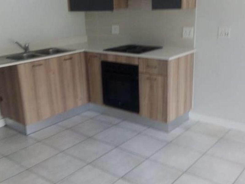 2 Bedroom Apartment for Sale in Linbro Park - Photo 5