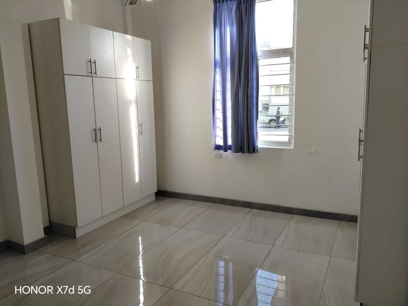 2 - bedroom, newly renovated beachfront apartment. - Photo 6